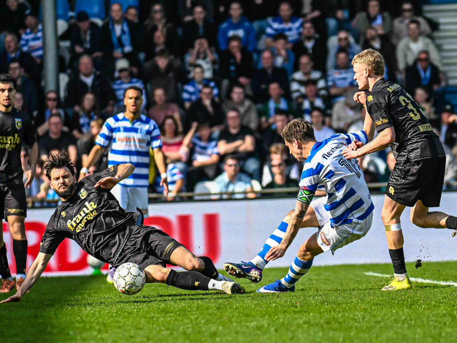 JMO 20260308 De Graafschap Vitesse SF1338