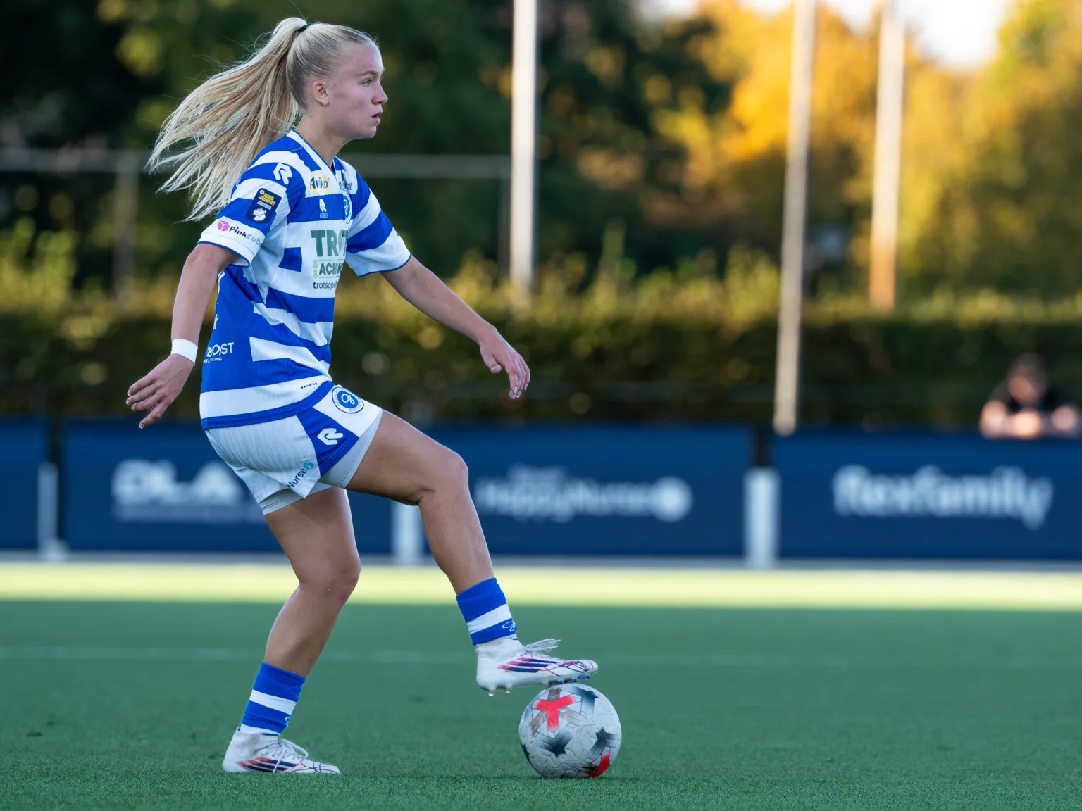 2026 10 04 de Graafschap AZ 56
