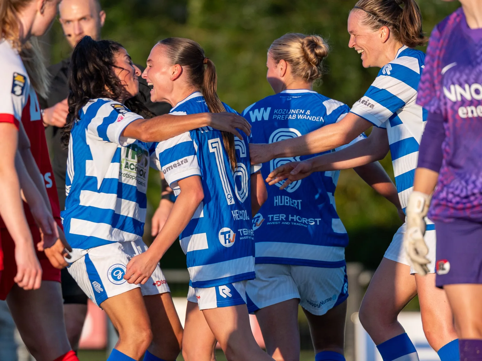 2026 10 04 de Graafschap AZ 70